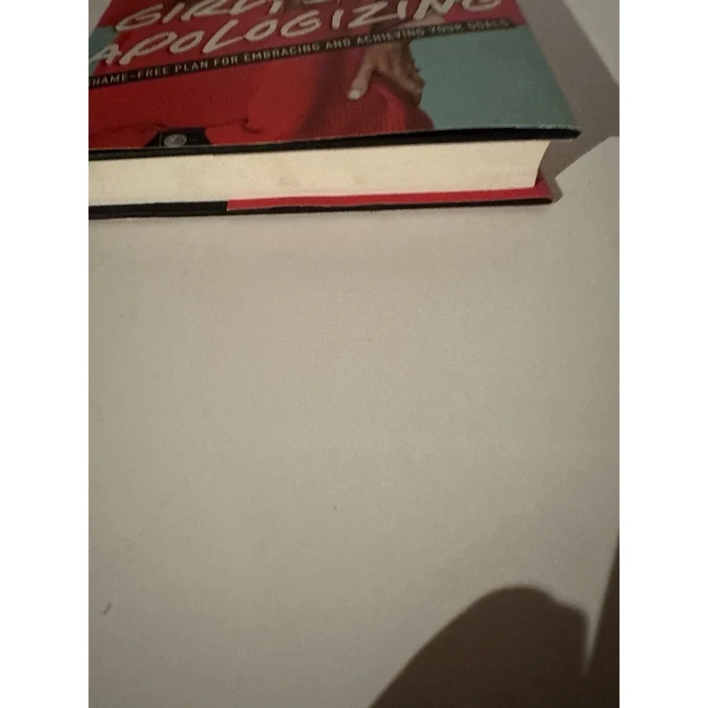 Girl Stop Apologizing by Rachel Hollis EC W/Dust Jacket‎ Hardcover Book